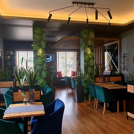 Garden Zajazd Rzeszow Exterior photo